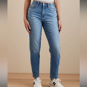 American Eagle Mom Jeans Size 12